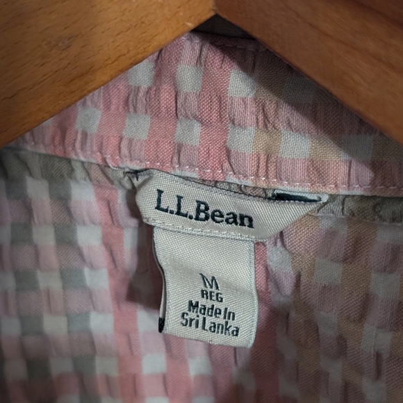 L.L. Bean Womens Top Vacationland Seersucker Long Sleeve Button Down Medium - Picture 3 of 4